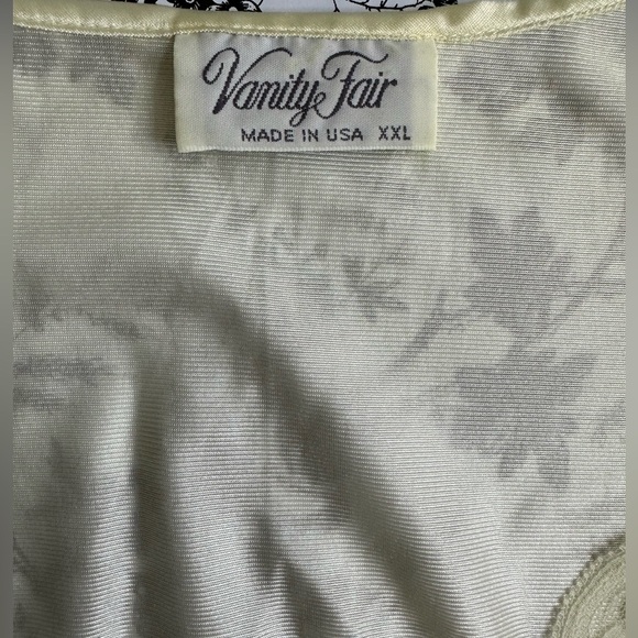 Vintage Vanity Fair sheer ivory nightgown size XXL - Picture 3 of 6